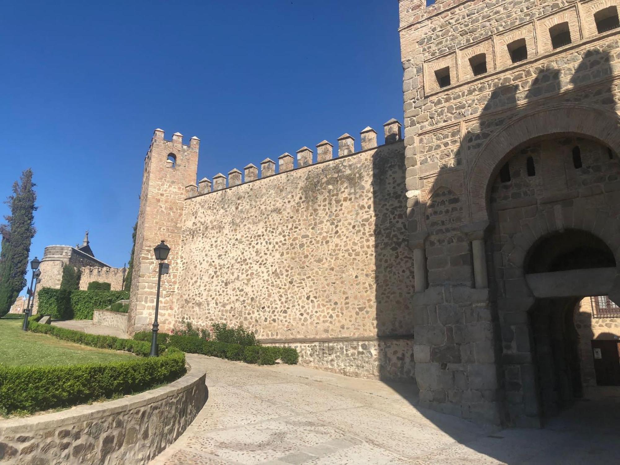 Plaza Adarve Toledo Apartment Bagian luar foto